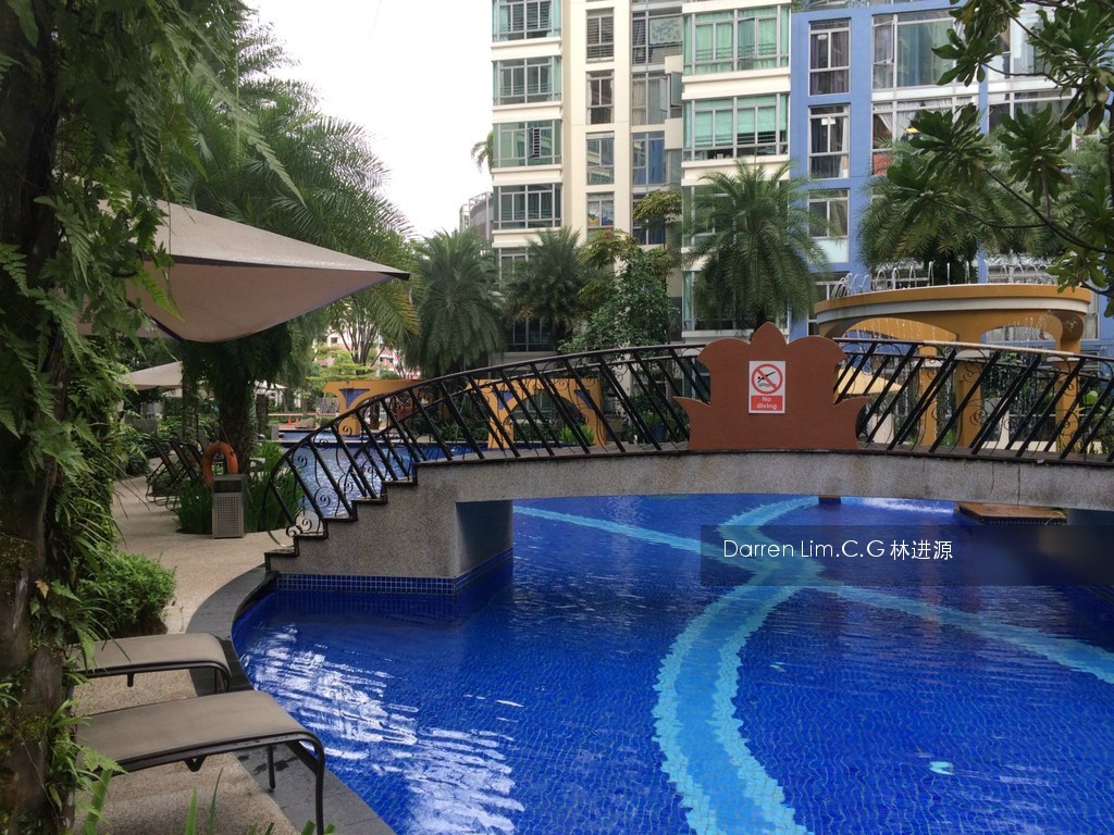 The Lakeshore (D22), Condominium #110869792
